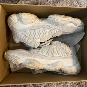 YEEZY 500 MEN SIZE 6.5 WHITE